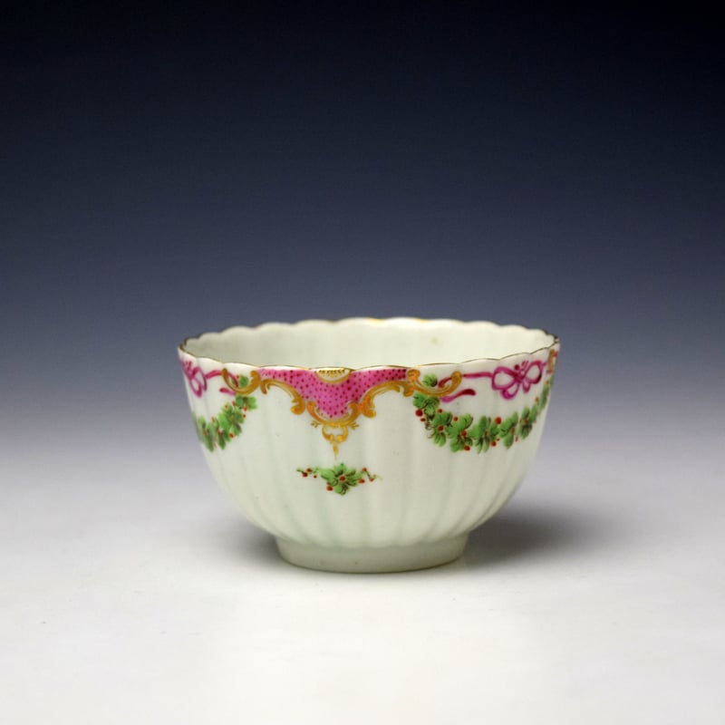Worcester Fluted Crazy Bird and Garland Pattern Teabowl and Saucer C1765-70 (3)