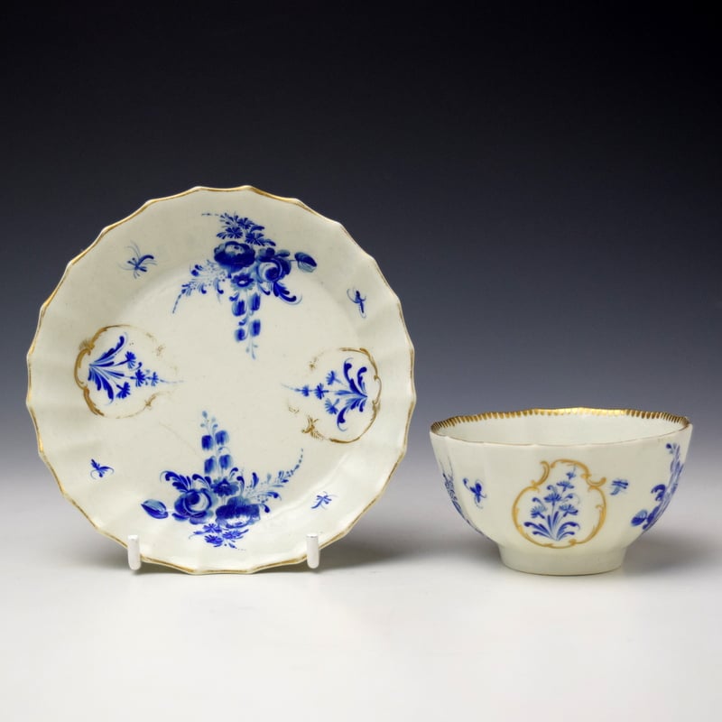 Fluted Dry Blue Floral Pattern Teabowl and Saucer c1770-75