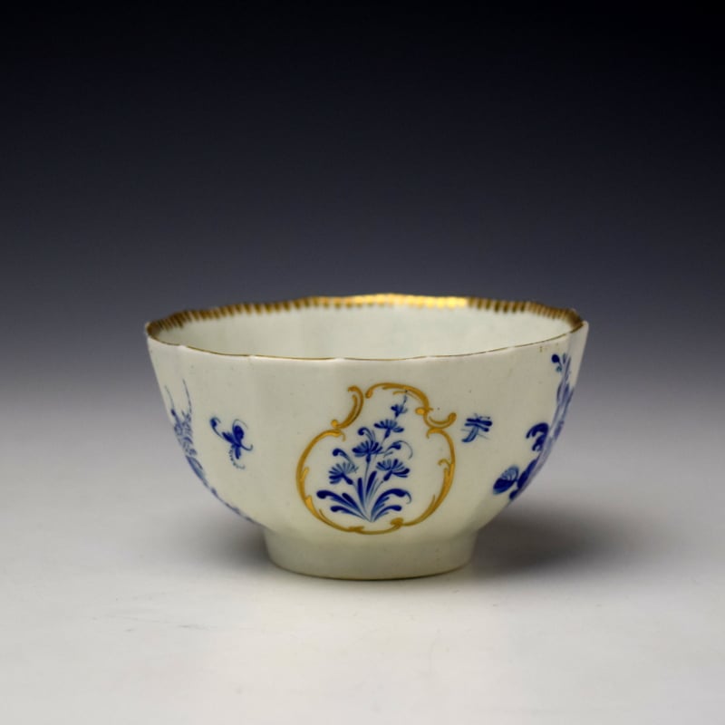 Worcester Fluted Dry Blue Floral Pattern Teabowl and Saucer c1770-75 (2)