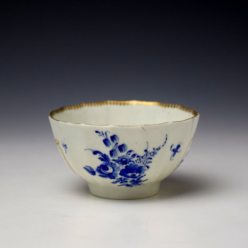 Worcester Fluted Dry Blue Floral Pattern Teabowl and Saucer c1770-75 (3)
