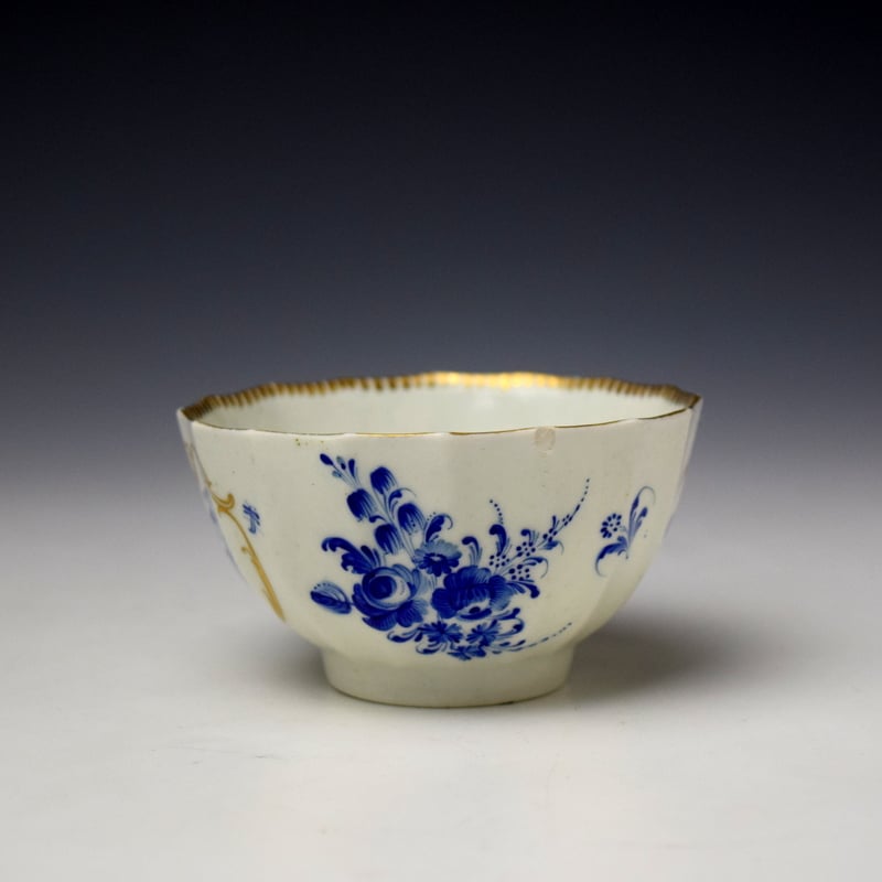 Worcester Fluted Dry Blue Floral Pattern Teabowl and Saucer c1770-75 (5)
