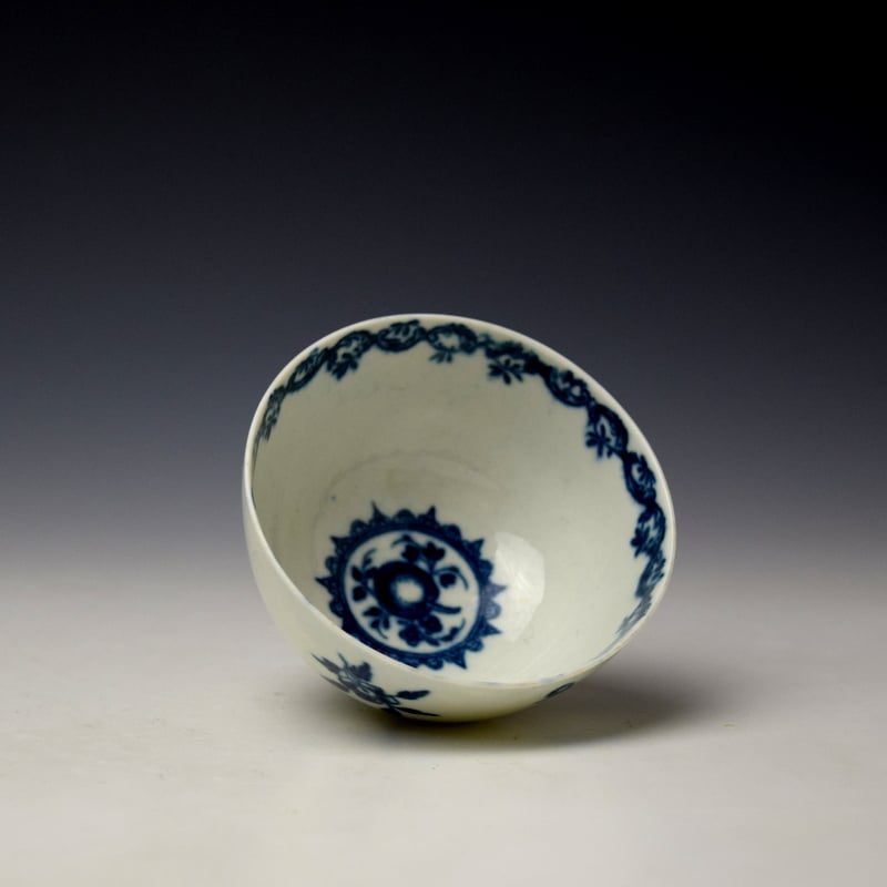 Worcester Fruit and Wreath Pattern Teabowl and Saucer c1770-75 (6)