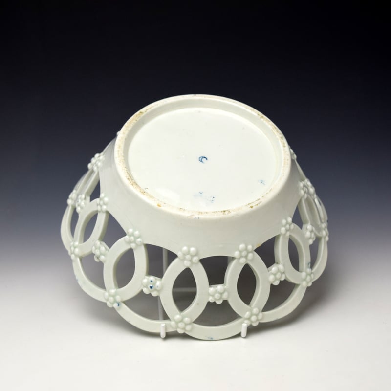 Worcester Honeysuckle Narcissus and Anemone Sprays Pattern Basket c1760-65 (6)