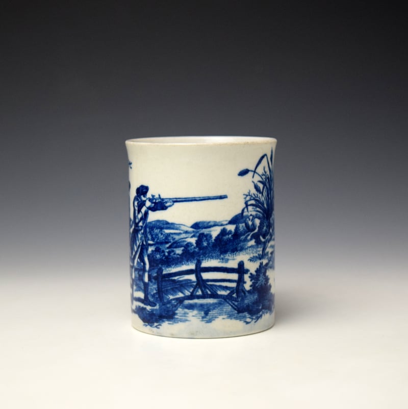 Worcester Man Aiming a Gun Pattern Small Mug c1775-85 (3)