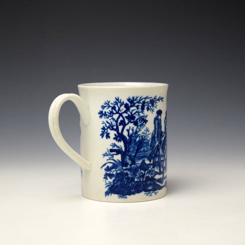 Worcester Man Aiming a Gun Pattern Small Mug c1775-85 (5)