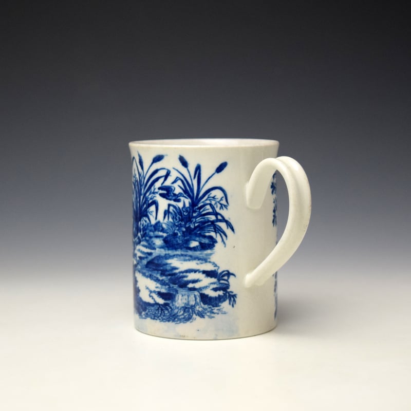 Worcester Man Aiming a Gun Pattern Small Mug c1775-85 (6)