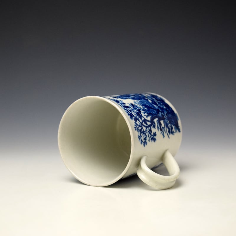 Worcester Man Aiming a Gun Pattern Small Mug c1775-85 (7)