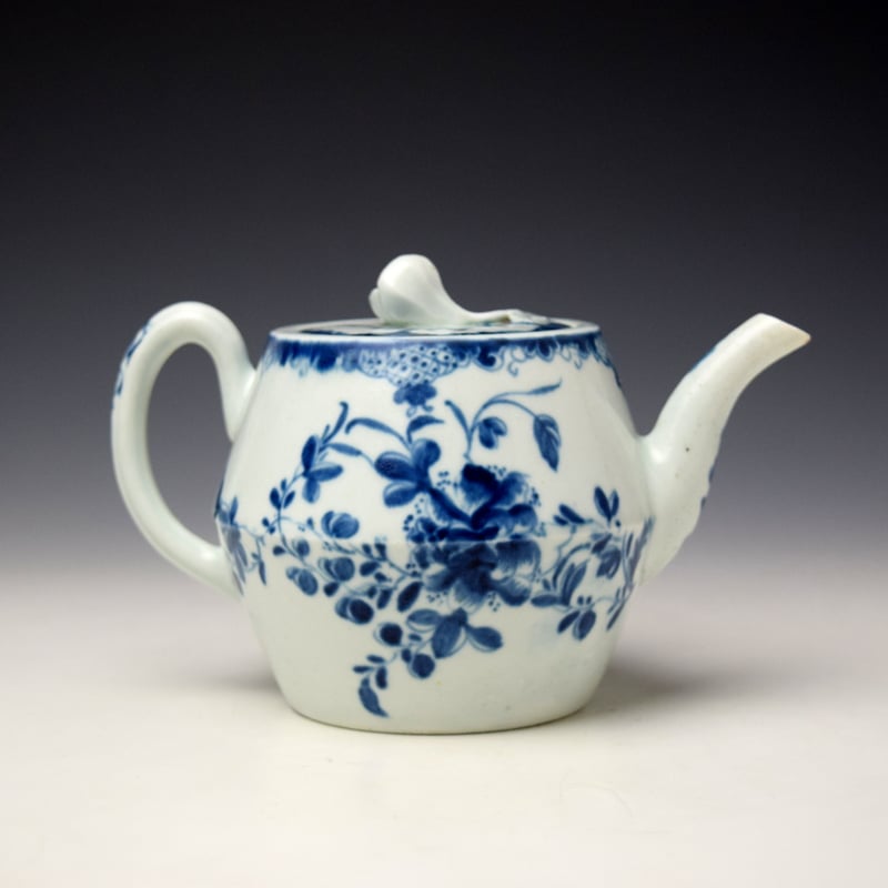 Worcester Mansfield Pattern Angular Teapot and Cover c1756-58 (4)