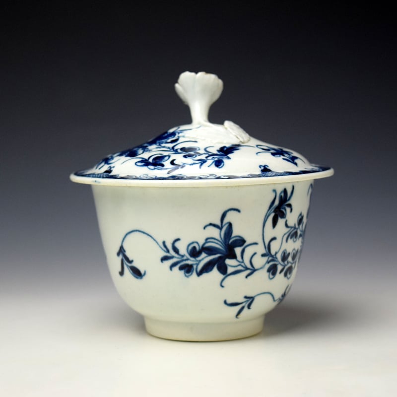 Worcester Mansfield Pattern Sucrier and Cover c1760-80 (2)