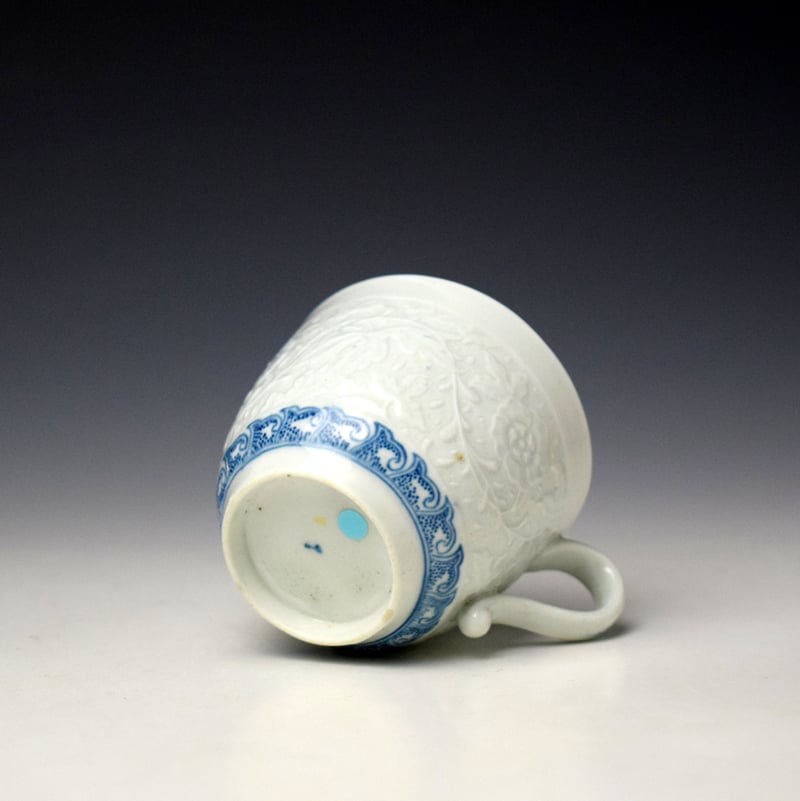 Worcester Moulded Floral Pattern Coffee Cup c1757-60 (6)
