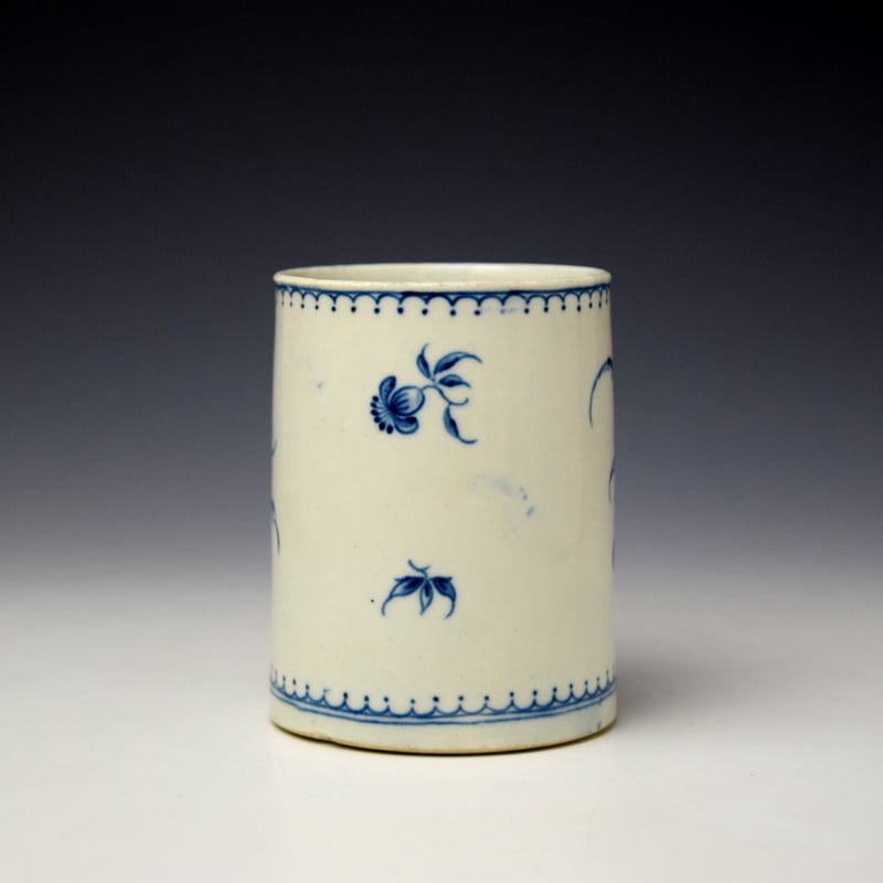Worcester Narcissus Pattern Small Mug c1770-75 (2)