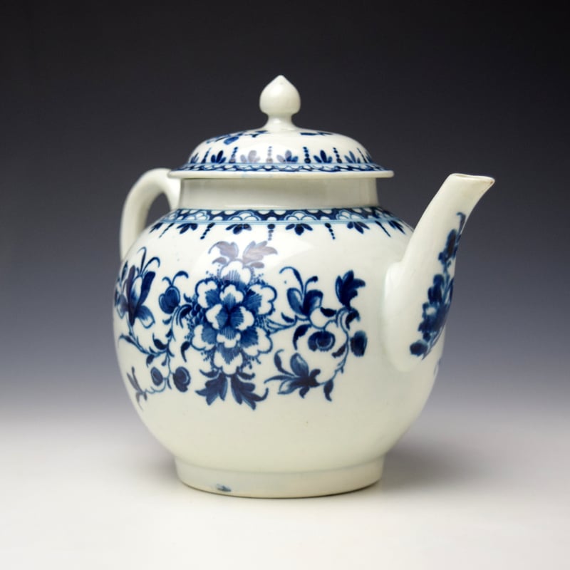 Worcester Peony Pattern Teapot and Cover c1765-75 (3)