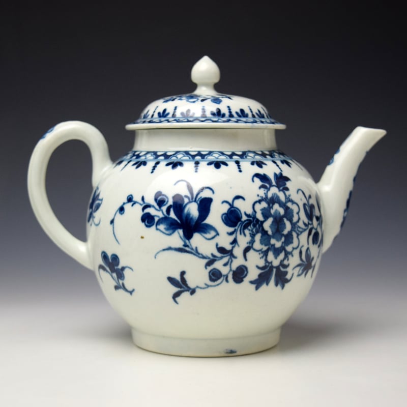 Worcester Peony Pattern Teapot and Cover c1765-75 (4)