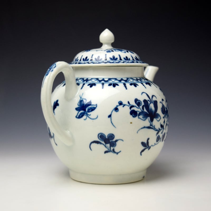 Worcester Peony Pattern Teapot and Cover c1765-75 (5)