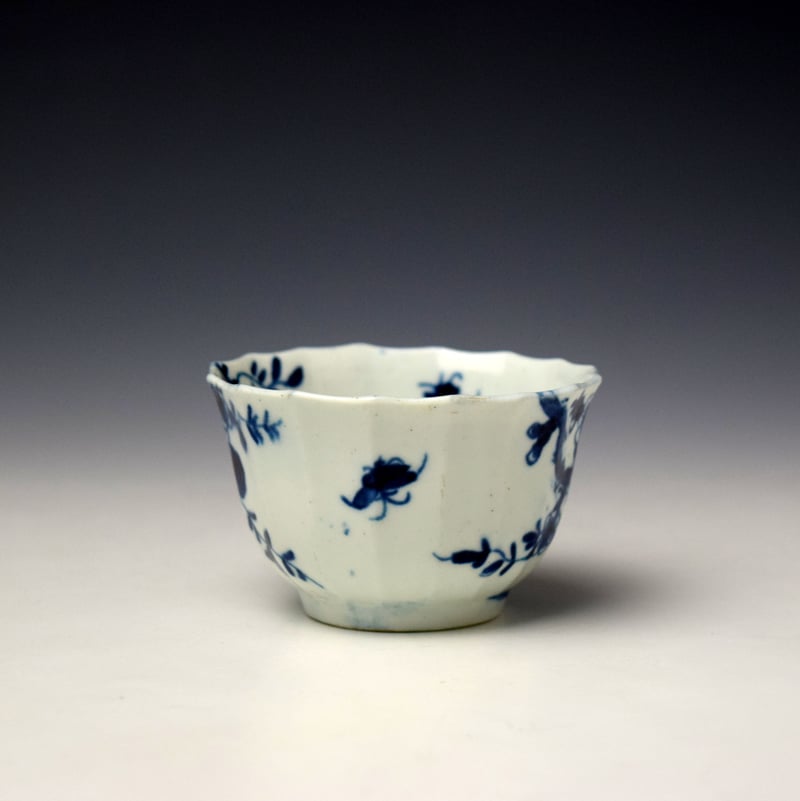 Worcester Prunus Root Pattern Fluted Teabowl and Saucer c1756-60 (3)