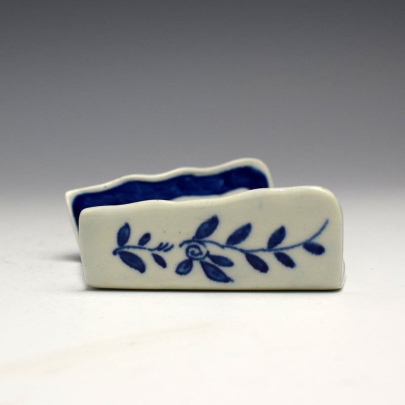 Worcester Royal Lilly Pattern Asparagus Server c1780 (3)