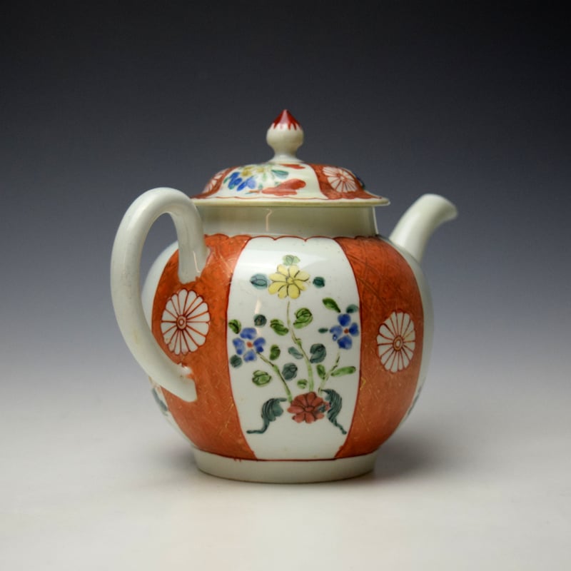 Worcester Scarlet Japan Mandarin Pattern Teaot and Cover c1760-65 (5)