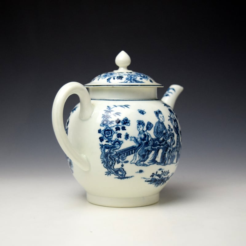 Worcester The Three Ladies Pattern Teapot and Cover c1770-80 (5)