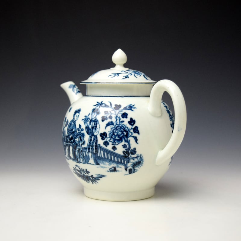 Worcester The Three Ladies Pattern Teapot and Cover c1770-80 (6)