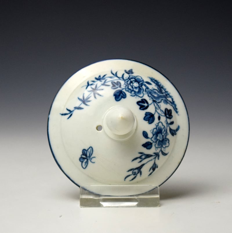 Worcester The Three Ladies Pattern Teapot and Cover c1770-80 (9)