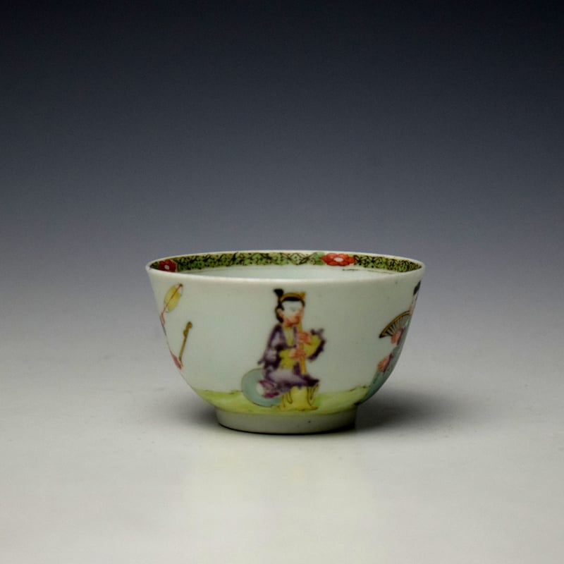 Worcester Three Musicians Pattern Teabowl c1758-60 (4)