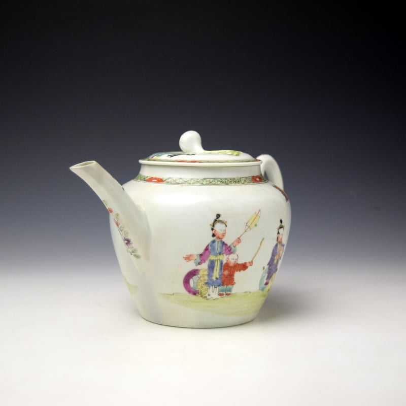 Worcester Three Musicians Pattern Teapot Cover and Stand c1756-65 (2)