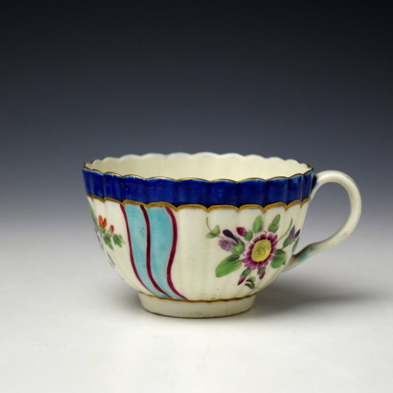 Worcester Tri Floral Pattern Teacup and Saucer c1775 (2)