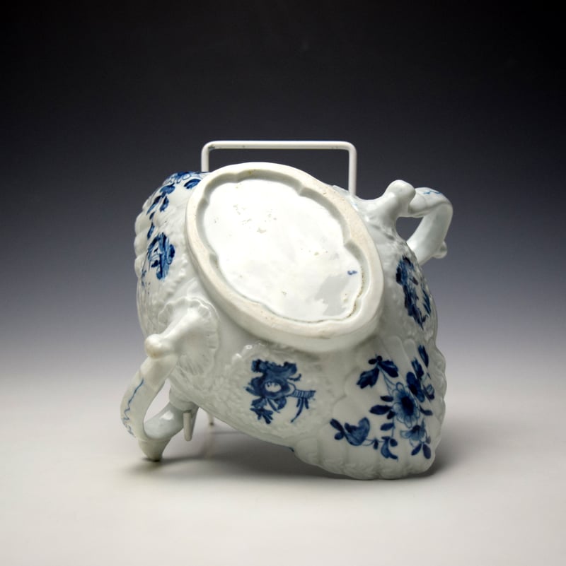 Worcester Two Handled Sauceboat Landscape Pattern Two Handled Sauceboat c1755-60 (2)