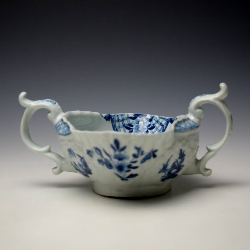 Worcester Two Handled Sauceboat Landscape Pattern Two Handled Sauceboat c1755-60 (5)
