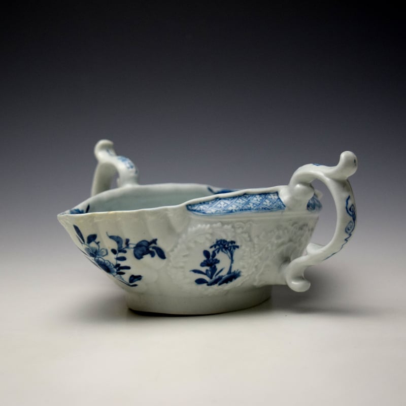 Worcester Two Handled Sauceboat Landscape Pattern Two Handled Sauceboat c1755-60 (8)