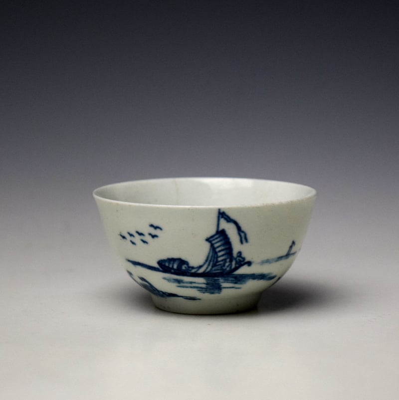 Worcester Two Swan Precipice Pattern Teabowl and Saucer c1757-60 (3)
