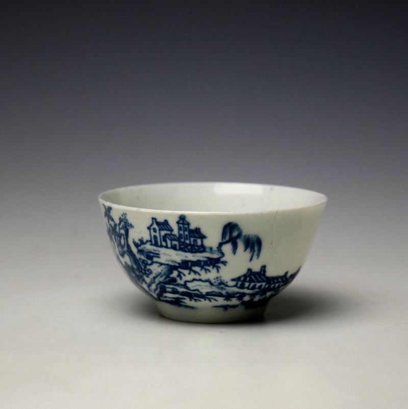 Worcester Two Swan Precipice Pattern Teabowl and Saucer c1757-60 (5)