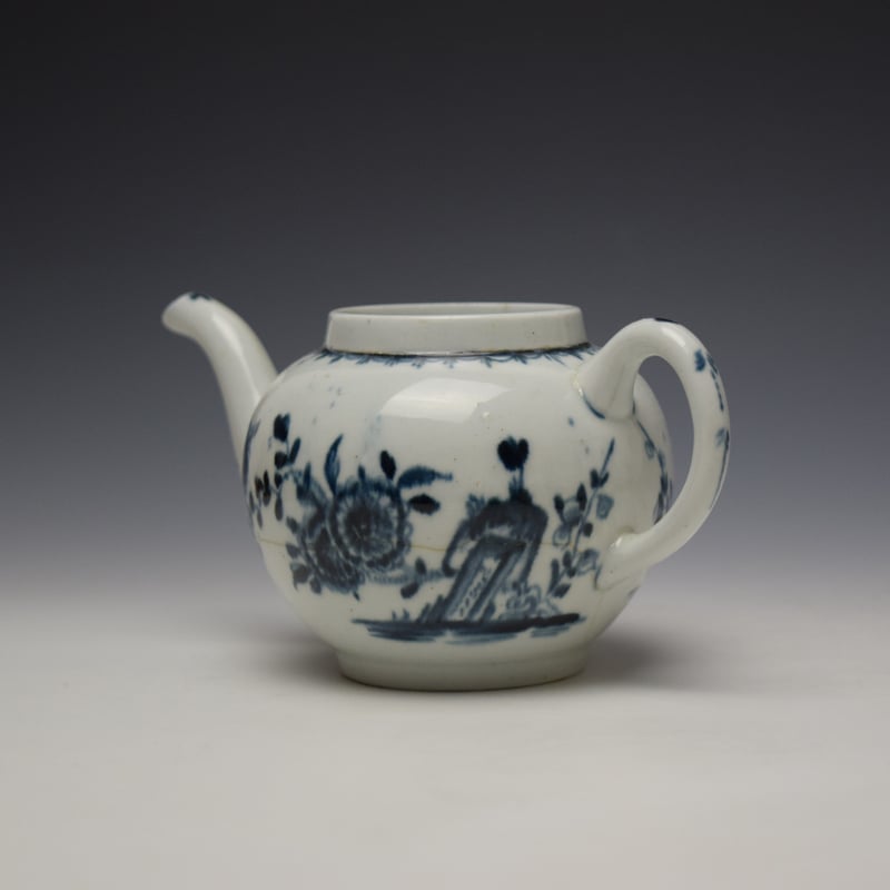 Lowestoft Angled Rock Pattern Small Sized Teapot c1765-70 (8)