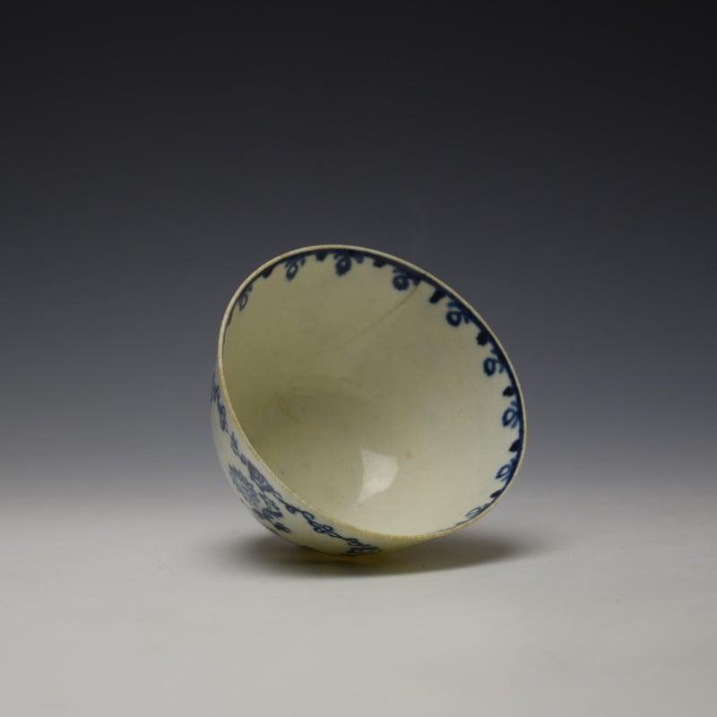 Liverpool John Pennington Scallop Shell and Flower Pattern Teabowl and Saucer c1780-85 (6)