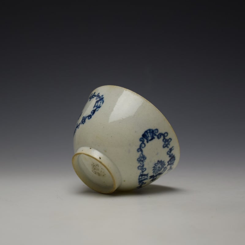 Liverpool John Pennington Scallop Shell and Flower Pattern Teabowl and Saucer c1780-85 (7)