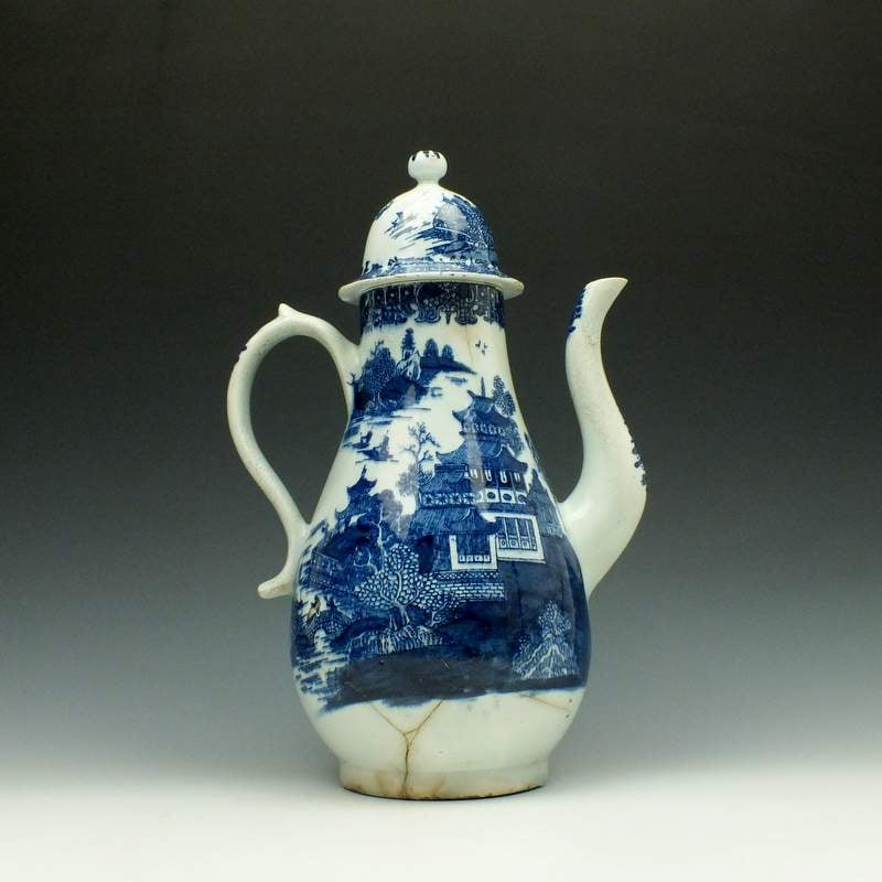 Lowestoft Dark Landscape Pattern Coffee Pot and Cover c1785-95 (5)