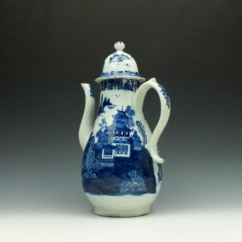 Lowestoft Dark Landscape Pattern Coffee Pot and Cover c1785-95 (8)