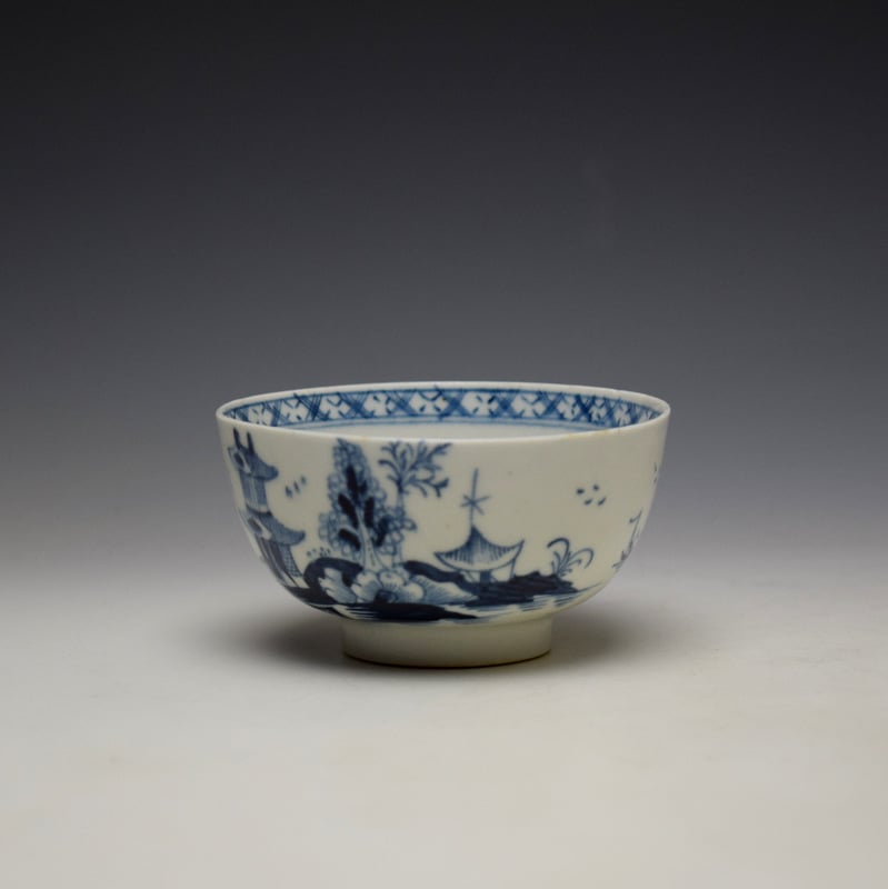 Lowestoft Fenced Pagoda River Landscape Pattern Breakfast Size Teabowl and Saucer c1780-85 (11)