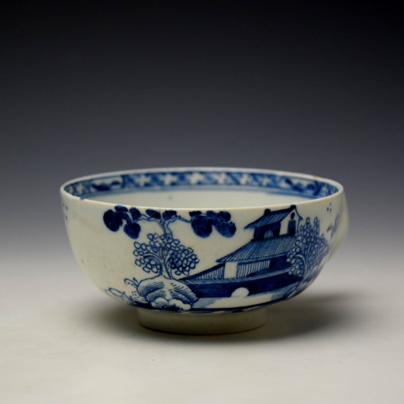 Lowestoft House and Mountain Pattern Breakfast Sized Teacup c1785-90 (3)