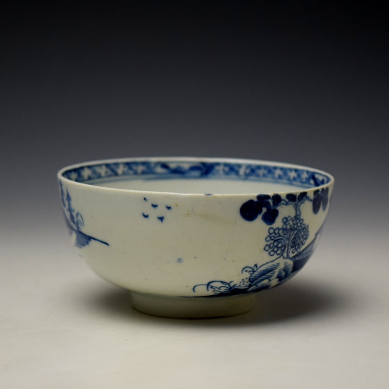 Lowestoft House and Mountain Pattern Breakfast Sized Teacup c1785-90 (4)