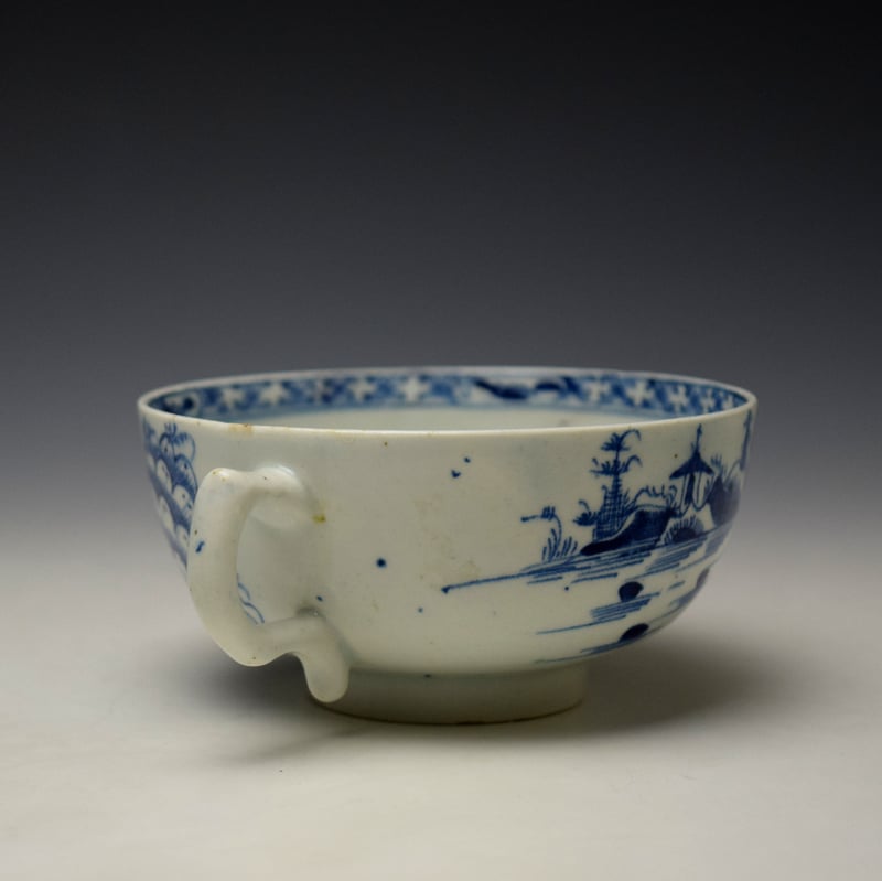 Lowestoft House and Mountain Pattern Breakfast Sized Teacup c1785-90 (6)