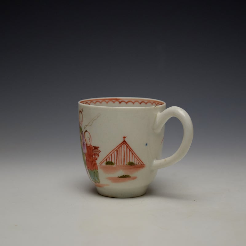 Lowestoft Mandarin Mother and Child With Precious Objects Pattern Coffee Cup c1780-85 (5)