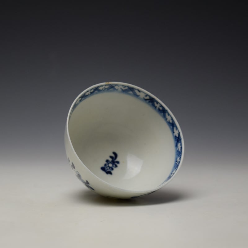 Lowestoft Rare Floral Pattern Teabowl and Saucer c1765-70 (7)