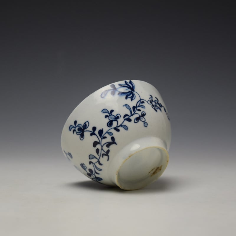 Lowestoft Rare Floral Pattern Teabowl and Saucer c1765-70 (8)
