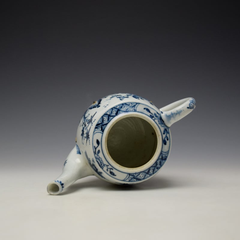 Lowestoft Very Rare Zig Zag Fence and Peony Pattern Barrel Shape Teapot and Cover c1762-65 (8)