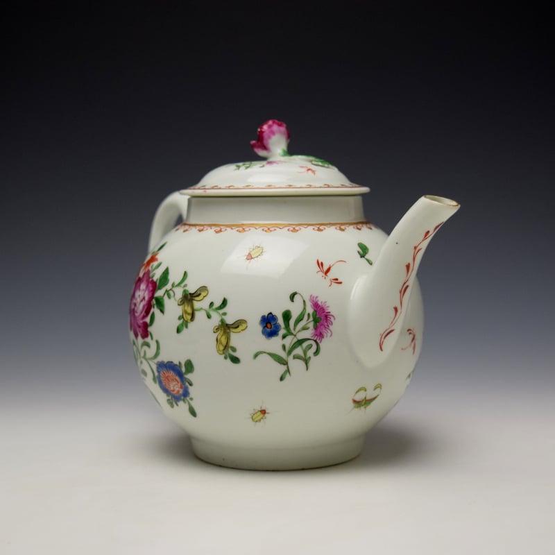 Worcester Chinese Floral Pattern Teapot and Cover c1765-70 (3)