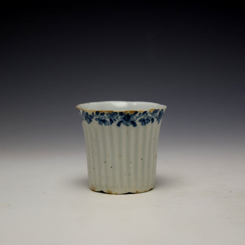 Worcester Early Ribbed Floral Border Pattern Coffee Cup c1754 (2)