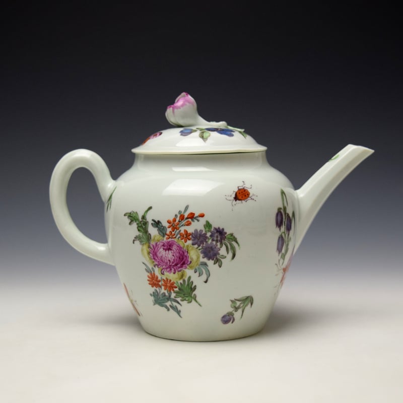 Worcester Floral and Insect Pattern Teapot and Cover c1756-58 (4)