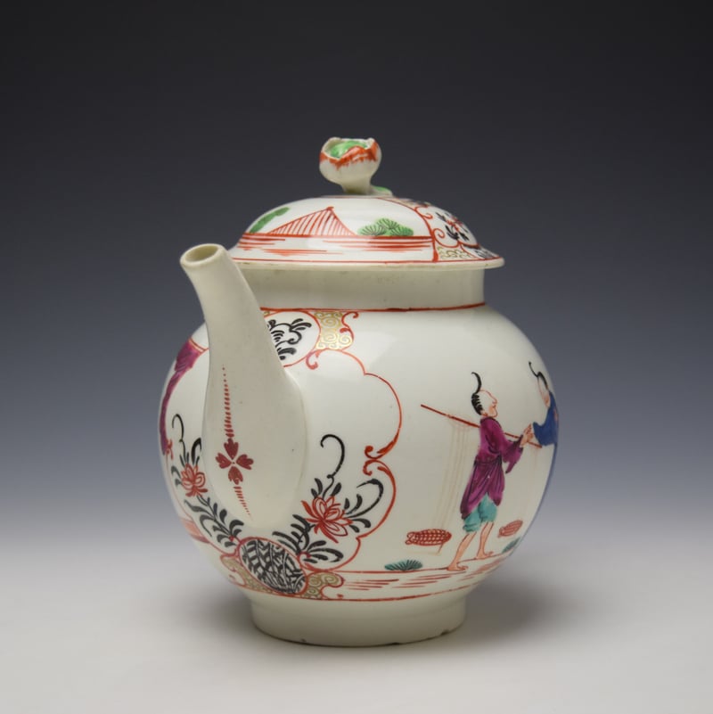 Worcester Mandarin Fish Monger Boy In the Window Pattern Teapot and Cover c1775-80 (2)
