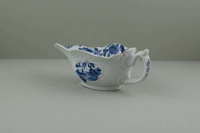 Worcester Porcelain Dr Wall Period The Boatman Pattern Low footed Sauceboat, C1755. 8